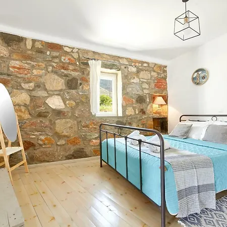 4 Epoxes Serifos Ferienhaus